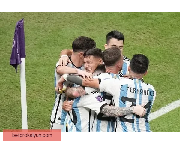 斯卡洛尼战术失败案例分析：阿根廷随队表现低迷引发讨论