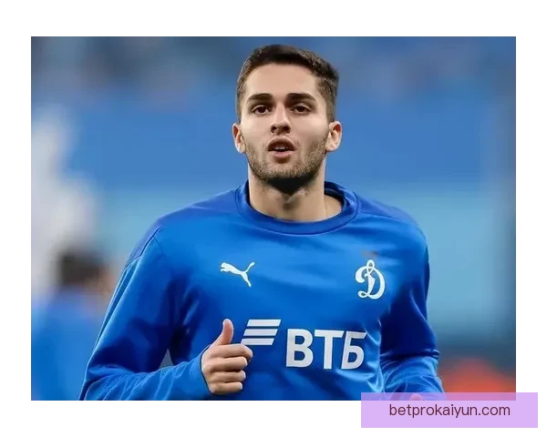 西甲扎哈里扬近期状态回暖，表现稳健引发关注